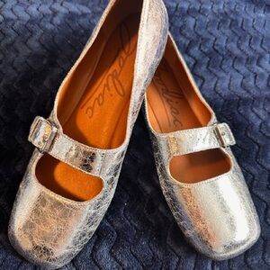 Zodiac Metallic Silver Mary Jane Flats